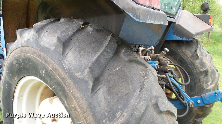 image for item DJ9968 1994 Ford 8240 tractor