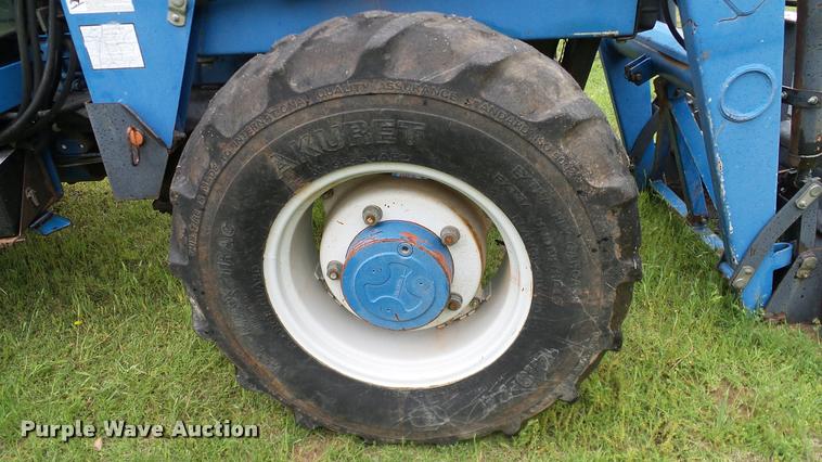 image for item DJ9968 1994 Ford 8240 tractor