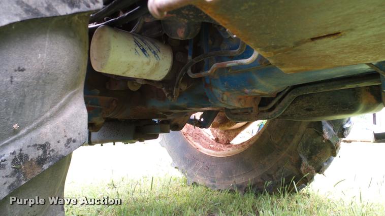 image for item DJ9968 1994 Ford 8240 tractor