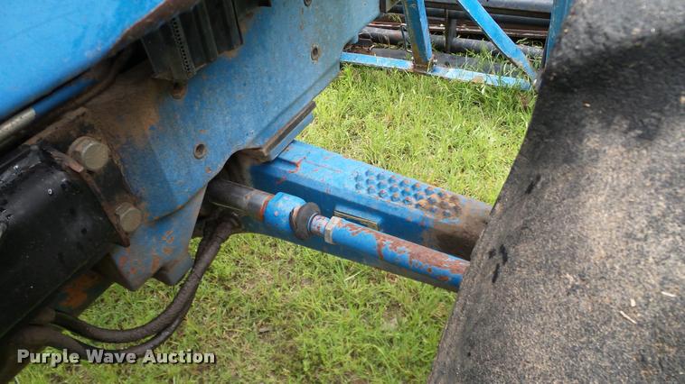 image for item DJ9968 1994 Ford 8240 tractor