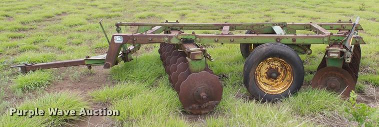 image for item DJ9974 John Deere off-set disk