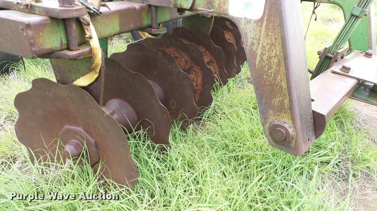 image for item DJ9974 John Deere off-set disk