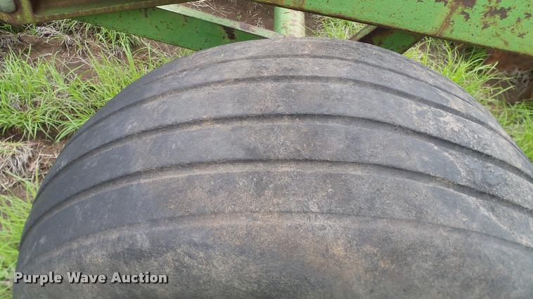 image for item DJ9974 John Deere off-set disk