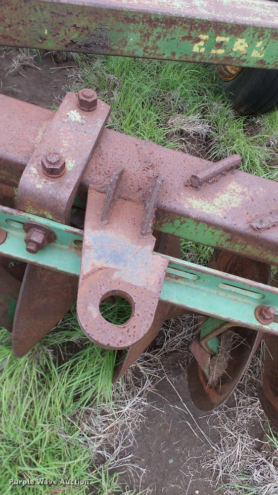 image for item DJ9974 John Deere off-set disk