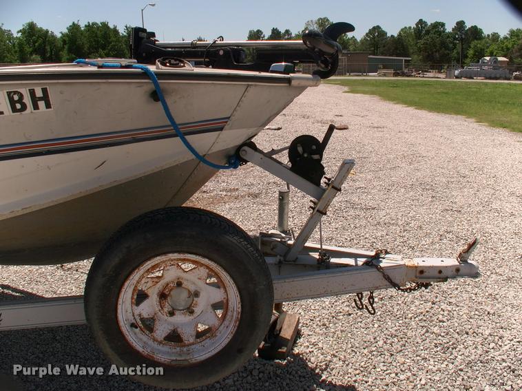 image for item DP9333 1990 Starcraft Mariner 180 boat