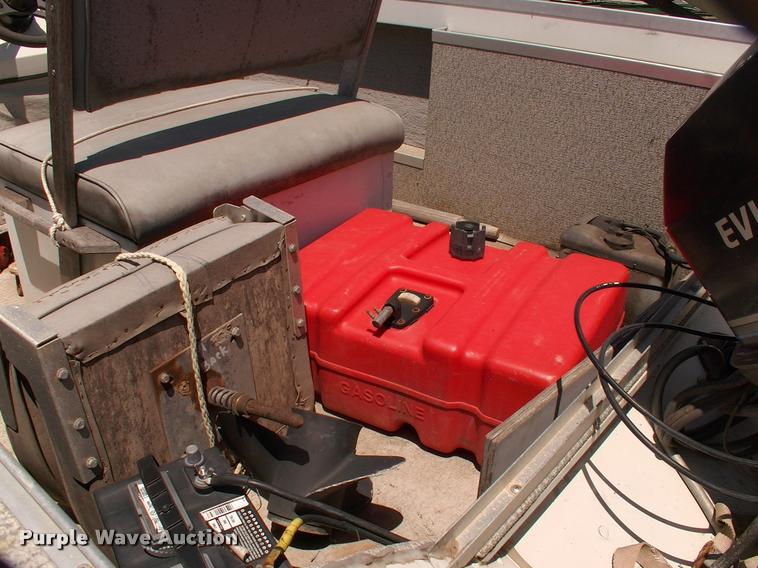 image for item DP9333 1990 Starcraft Mariner 180 boat