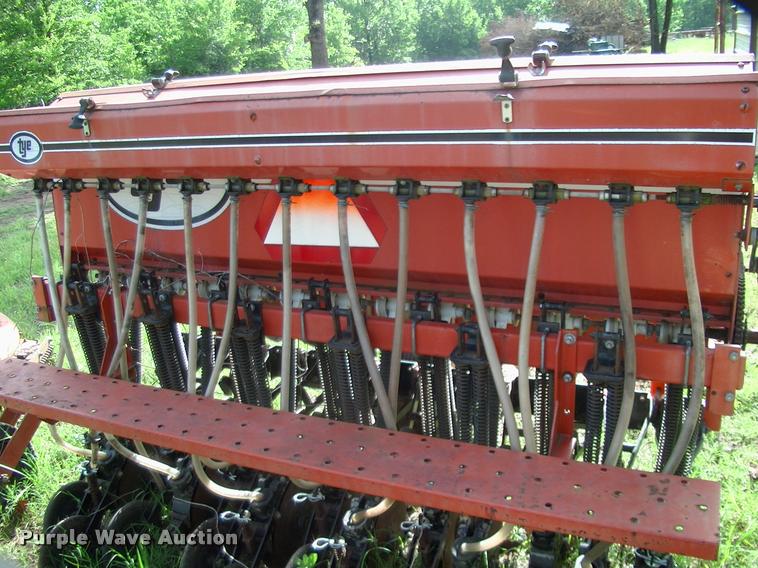 image for item DP9350 Tye 114-6300 grain drill