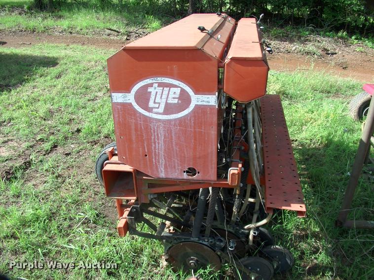 image for item DP9350 Tye 114-6300 grain drill