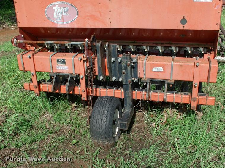 image for item DP9350 Tye 114-6300 grain drill