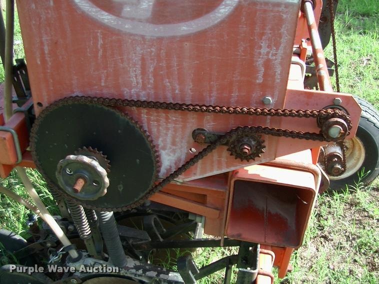 image for item DP9350 Tye 114-6300 grain drill