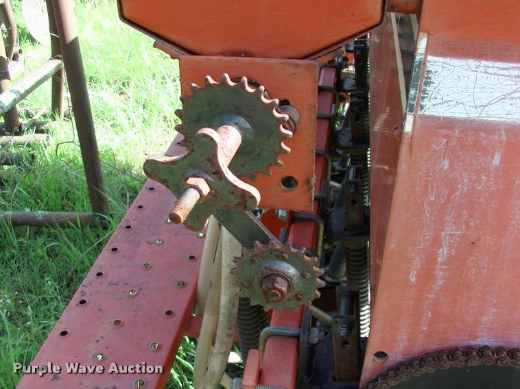 image for item DP9350 Tye 114-6300 grain drill