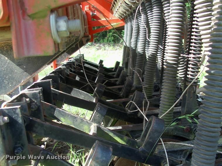 image for item DP9350 Tye 114-6300 grain drill