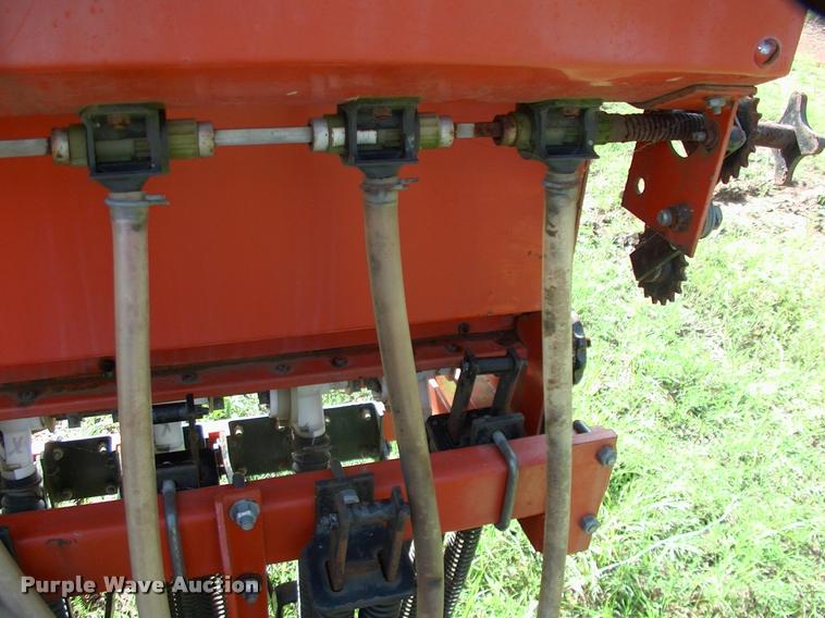 image for item DP9350 Tye 114-6300 grain drill