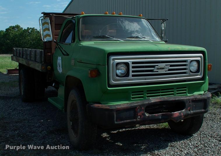 image for item DP9361 1978 Chevrolet C65 dump flatbed truck