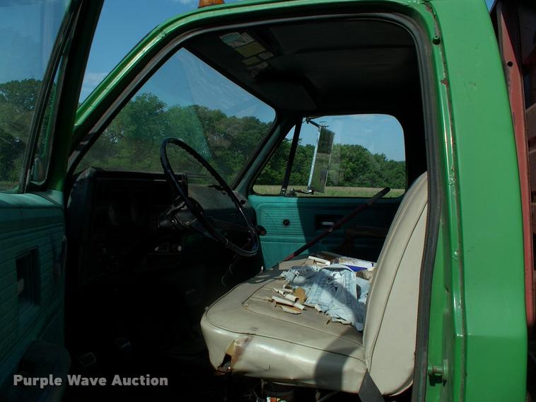 image for item DP9361 1978 Chevrolet C65 dump flatbed truck