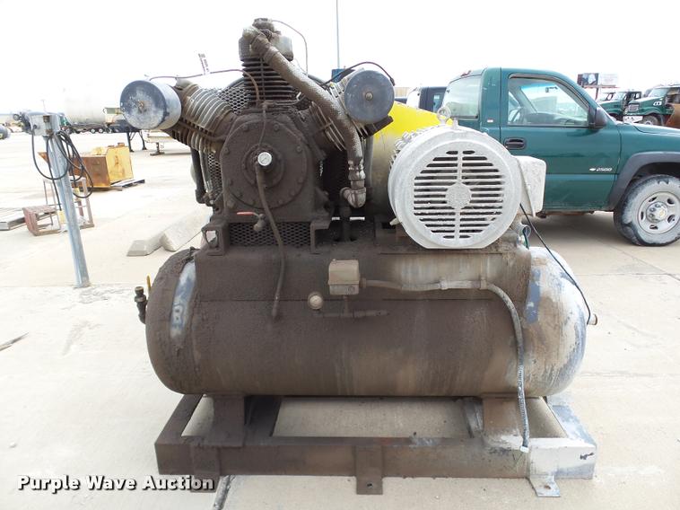 image for item AP9289 Leroi 880A air compressor