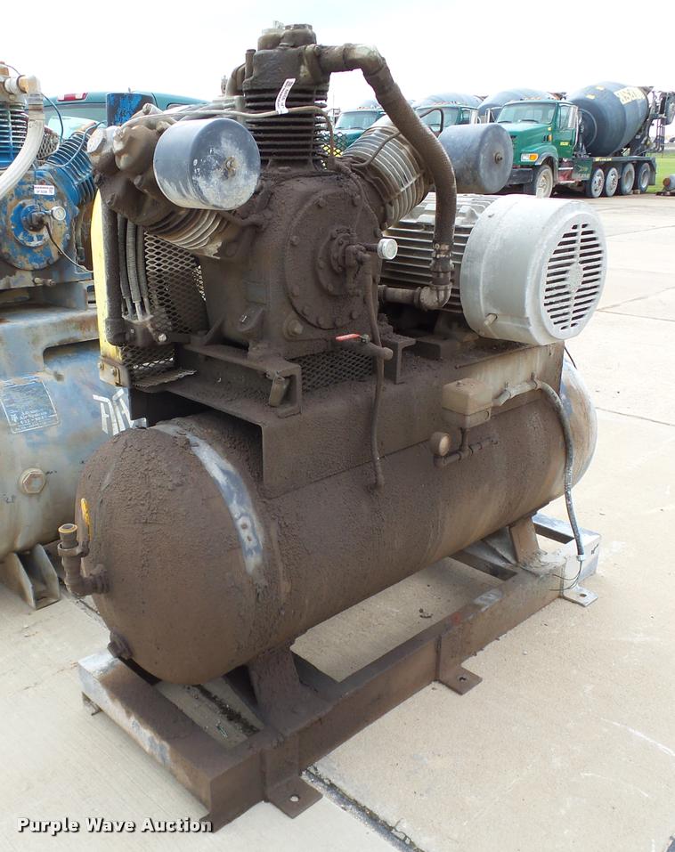 image for item AP9289 Leroi 880A air compressor