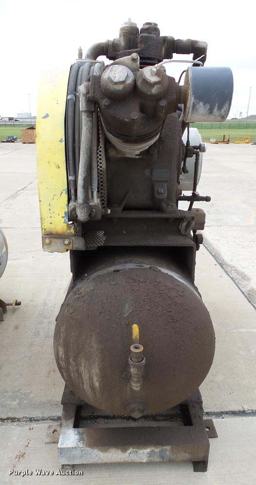 image for item AP9289 Leroi 880A air compressor