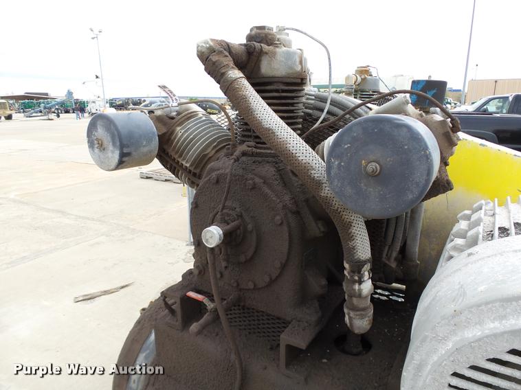 image for item AP9289 Leroi 880A air compressor