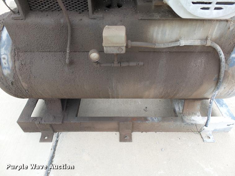 image for item AP9289 Leroi 880A air compressor