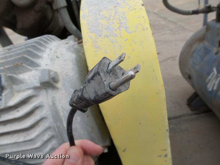 image for item AP9289 Leroi 880A air compressor