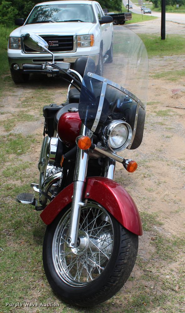 image for item BE9492 2005 Honda VT750C Shadow motorcycle