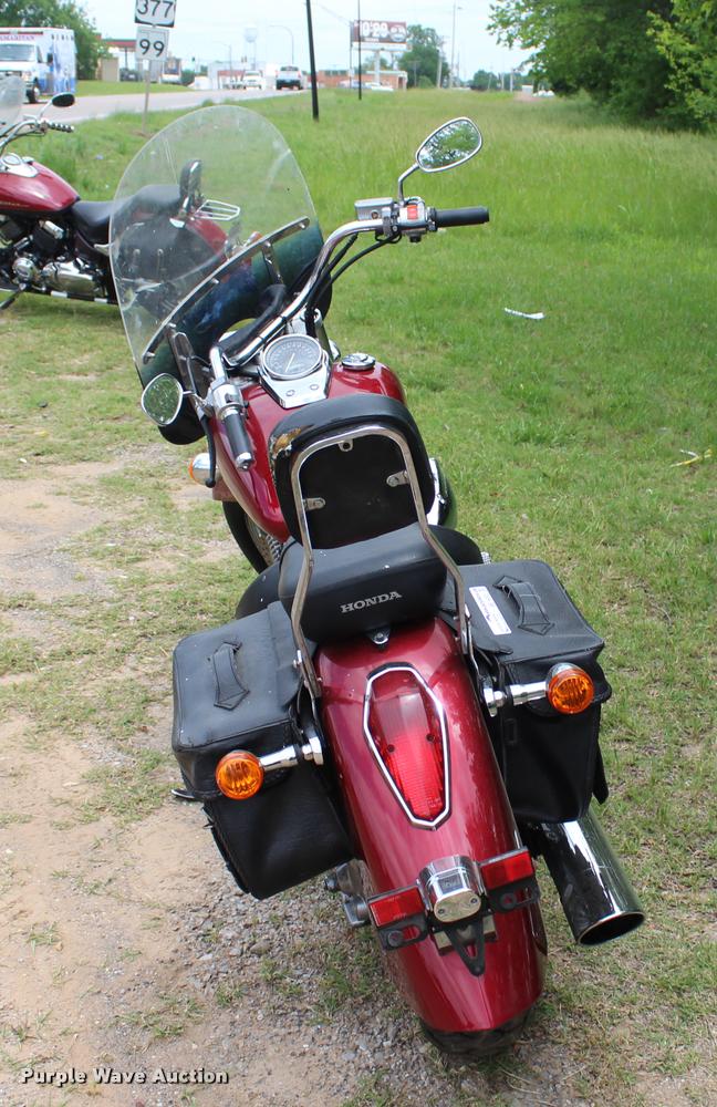 image for item BE9492 2005 Honda VT750C Shadow motorcycle