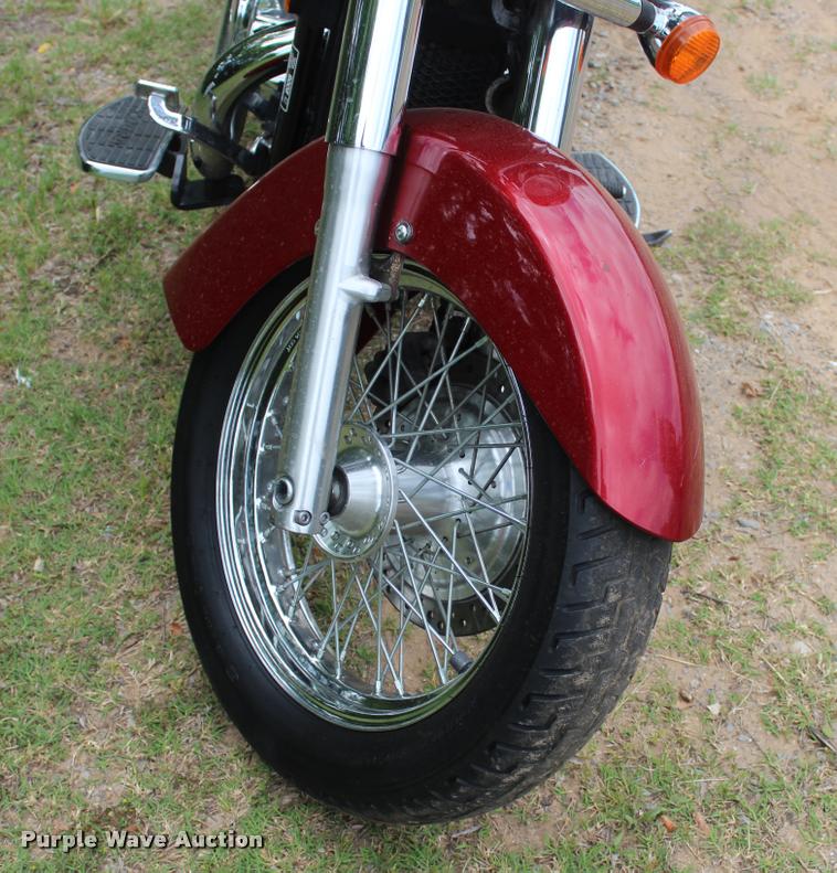 image for item BE9492 2005 Honda VT750C Shadow motorcycle