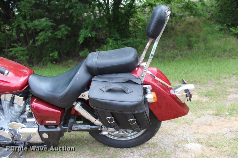 image for item BE9492 2005 Honda VT750C Shadow motorcycle