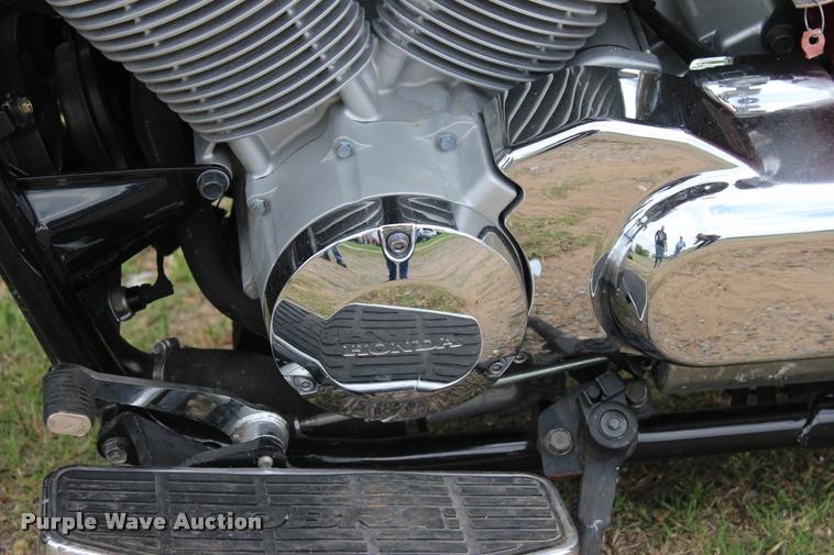 image for item BE9492 2005 Honda VT750C Shadow motorcycle