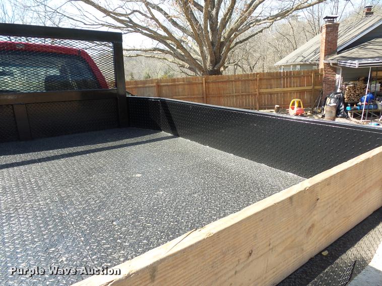 image for item BH9305 2005 Dodge Ram 3500 Quad Cab flatbed pickup truck