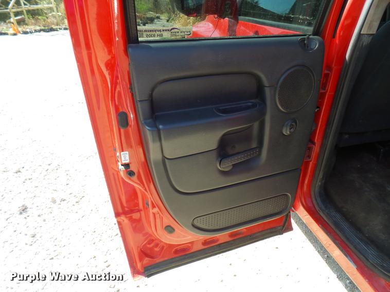 image for item BH9305 2005 Dodge Ram 3500 Quad Cab flatbed pickup truck