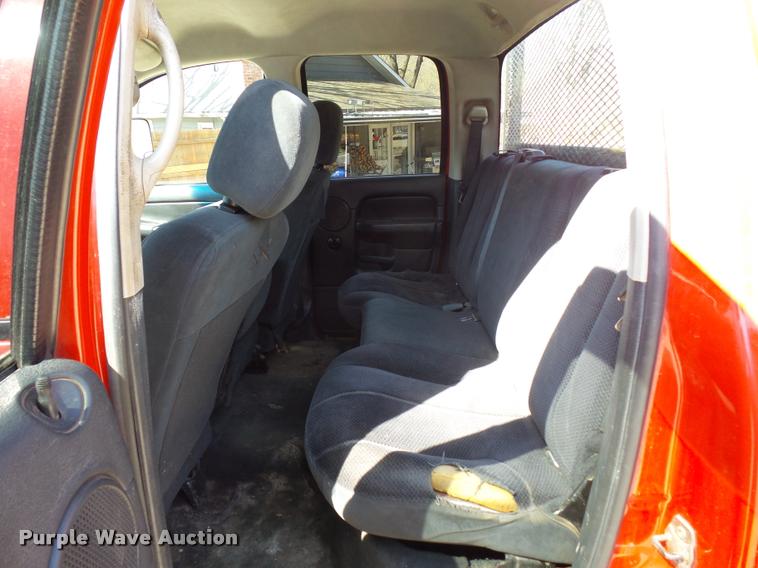 image for item BH9305 2005 Dodge Ram 3500 Quad Cab flatbed pickup truck