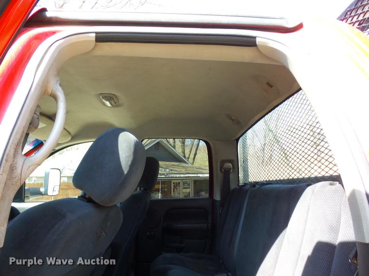 image for item BH9305 2005 Dodge Ram 3500 Quad Cab flatbed pickup truck