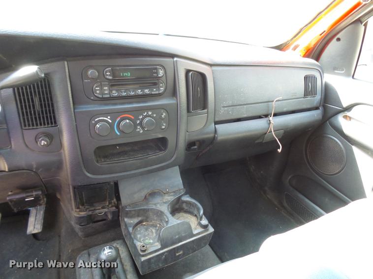 image for item BH9305 2005 Dodge Ram 3500 Quad Cab flatbed pickup truck