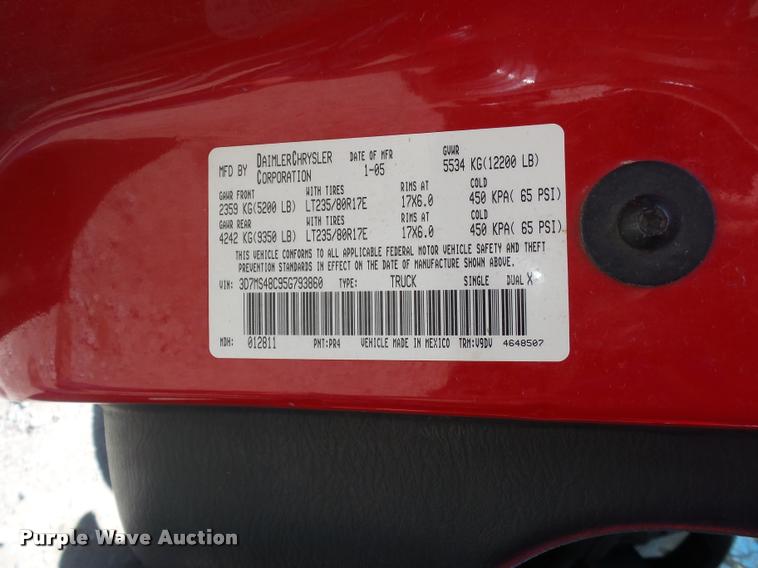 image for item BH9305 2005 Dodge Ram 3500 Quad Cab flatbed pickup truck