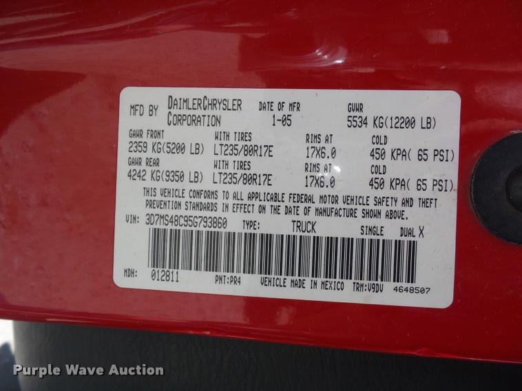 image for item BH9305 2005 Dodge Ram 3500 Quad Cab flatbed pickup truck