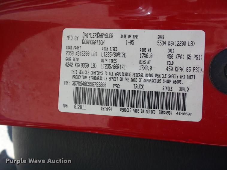 image for item BH9305 2005 Dodge Ram 3500 Quad Cab flatbed pickup truck