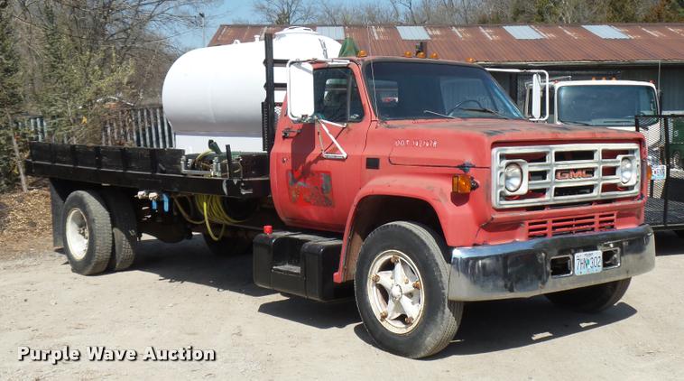 image for item BH9306 1988 GMC TopKick flatbed truck