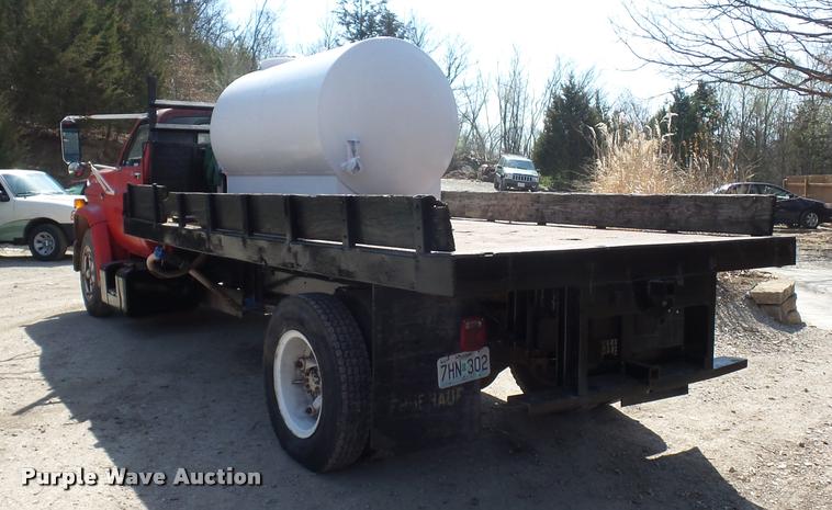 image for item BH9306 1988 GMC TopKick flatbed truck