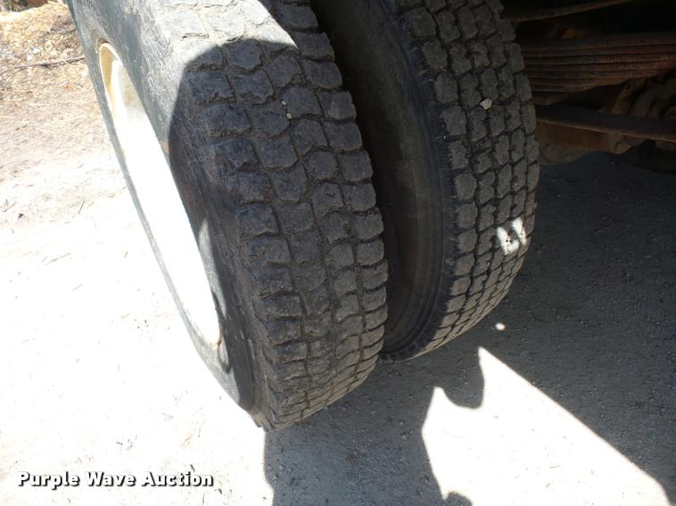 image for item BH9306 1988 GMC TopKick flatbed truck