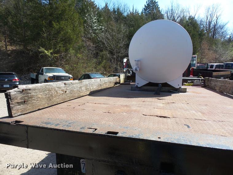 image for item BH9306 1988 GMC TopKick flatbed truck