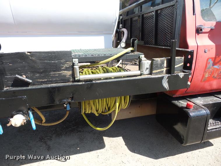 image for item BH9306 1988 GMC TopKick flatbed truck