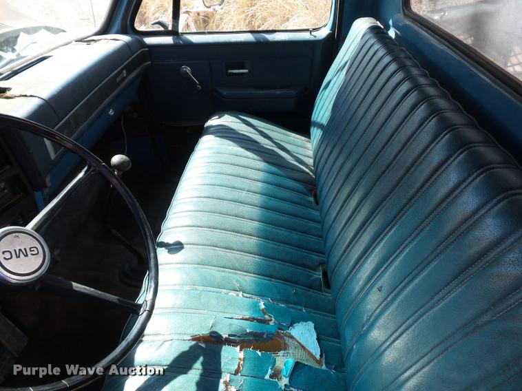 image for item BH9306 1988 GMC TopKick flatbed truck