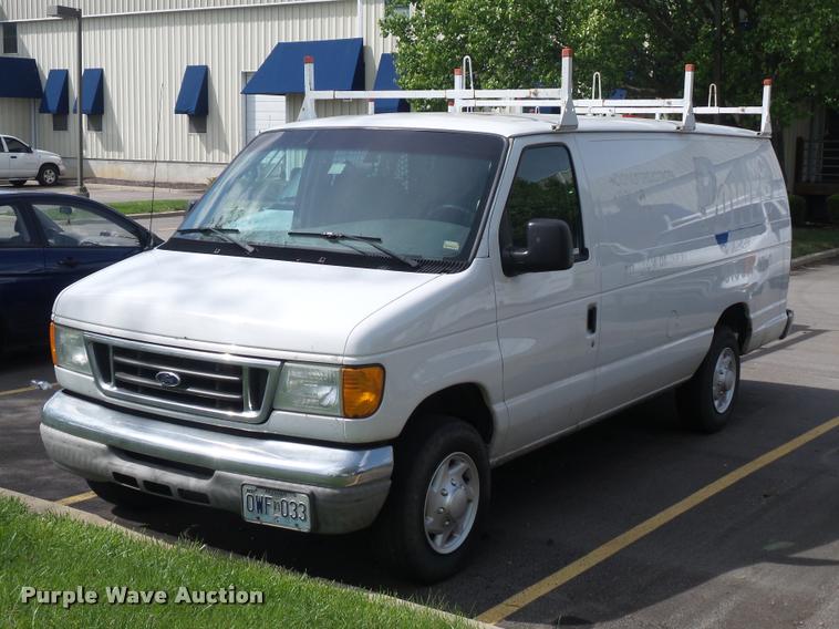 image for item BI9087 2006 Ford E250 Extended van