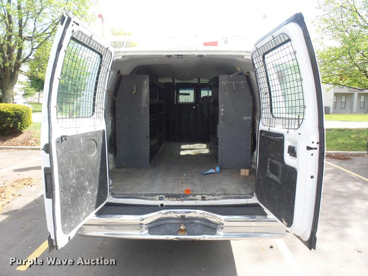 image for item BI9087 2006 Ford E250 Extended van