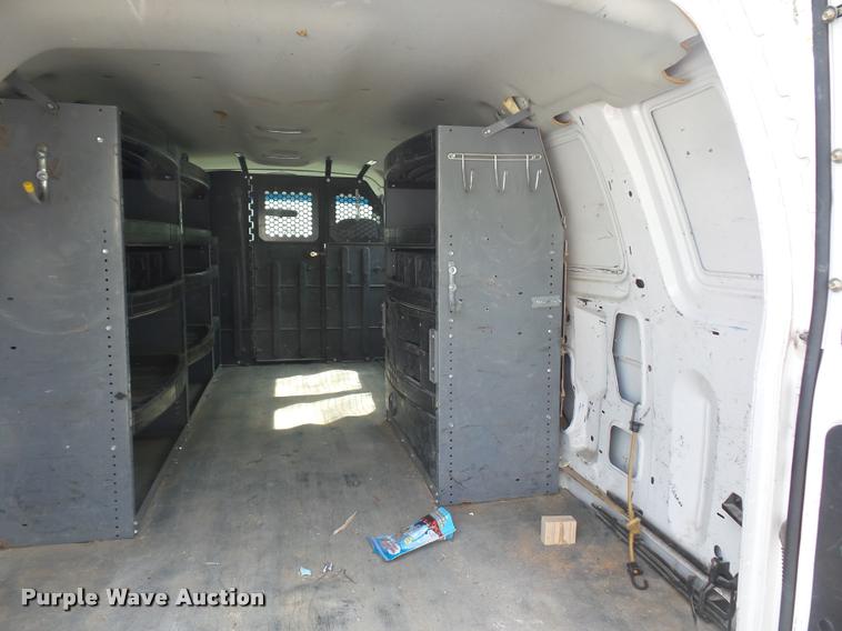 image for item BI9087 2006 Ford E250 Extended van