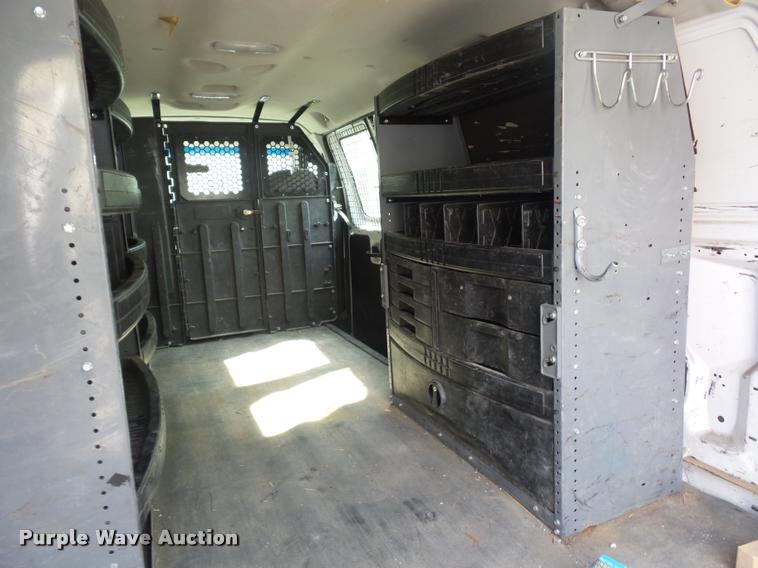image for item BI9087 2006 Ford E250 Extended van