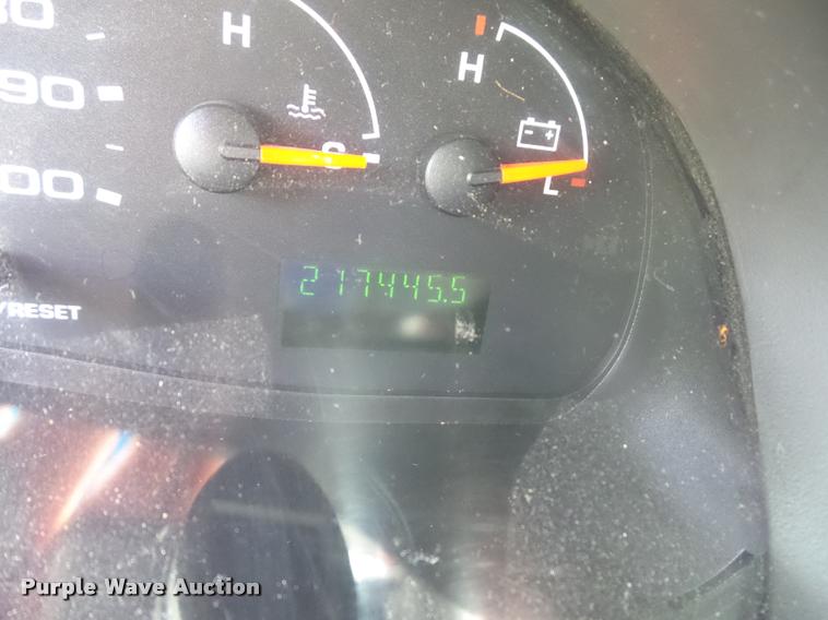 image for item BI9087 2006 Ford E250 Extended van