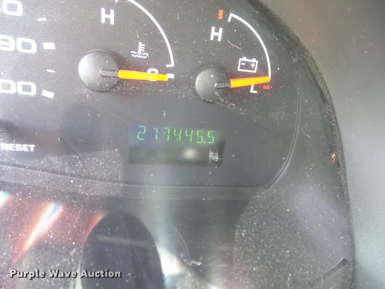 image for item BI9087 2006 Ford E250 Extended van